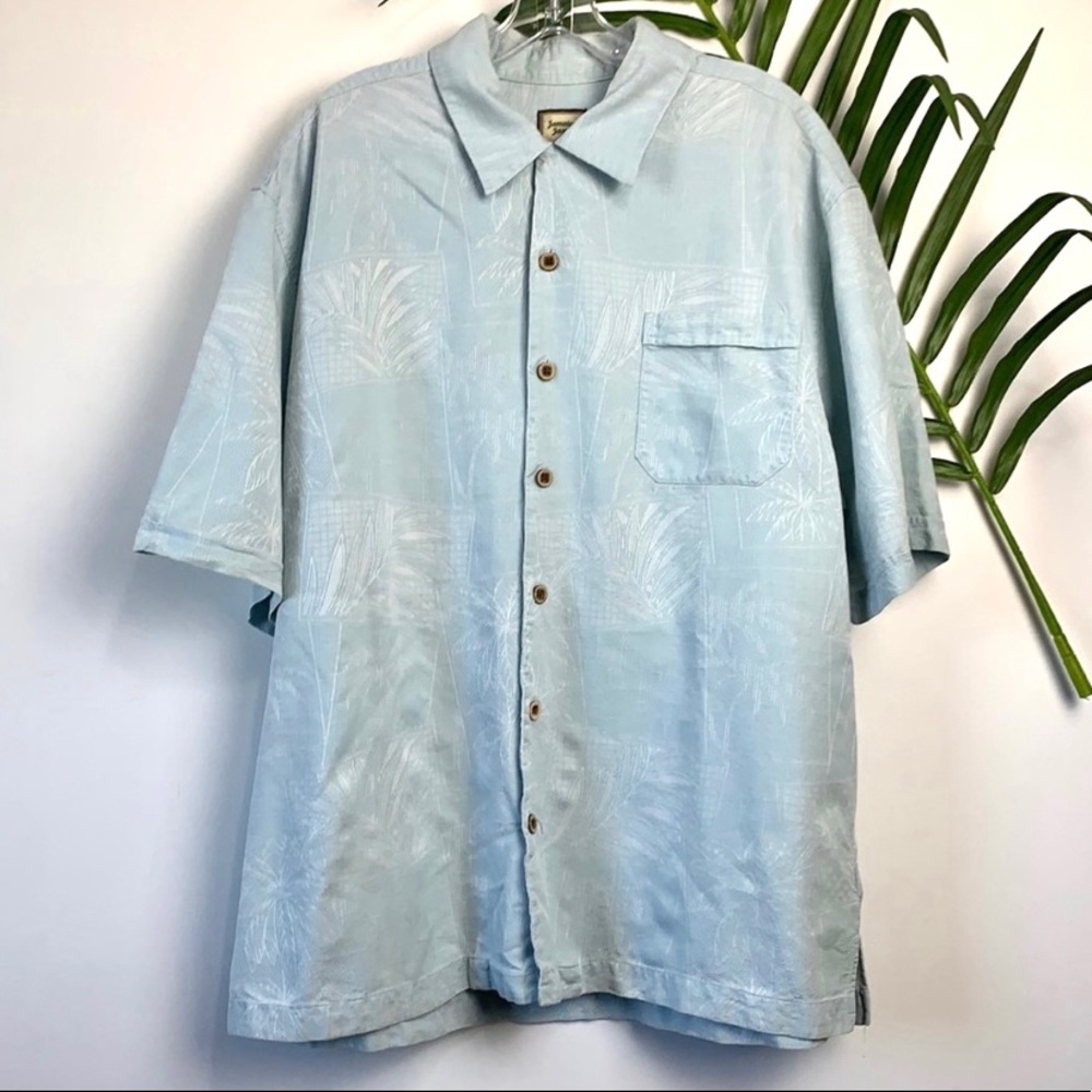 Vintage Jamaica Jaxx 100% Silk Baby Blue Floral Tropical Print Button Up